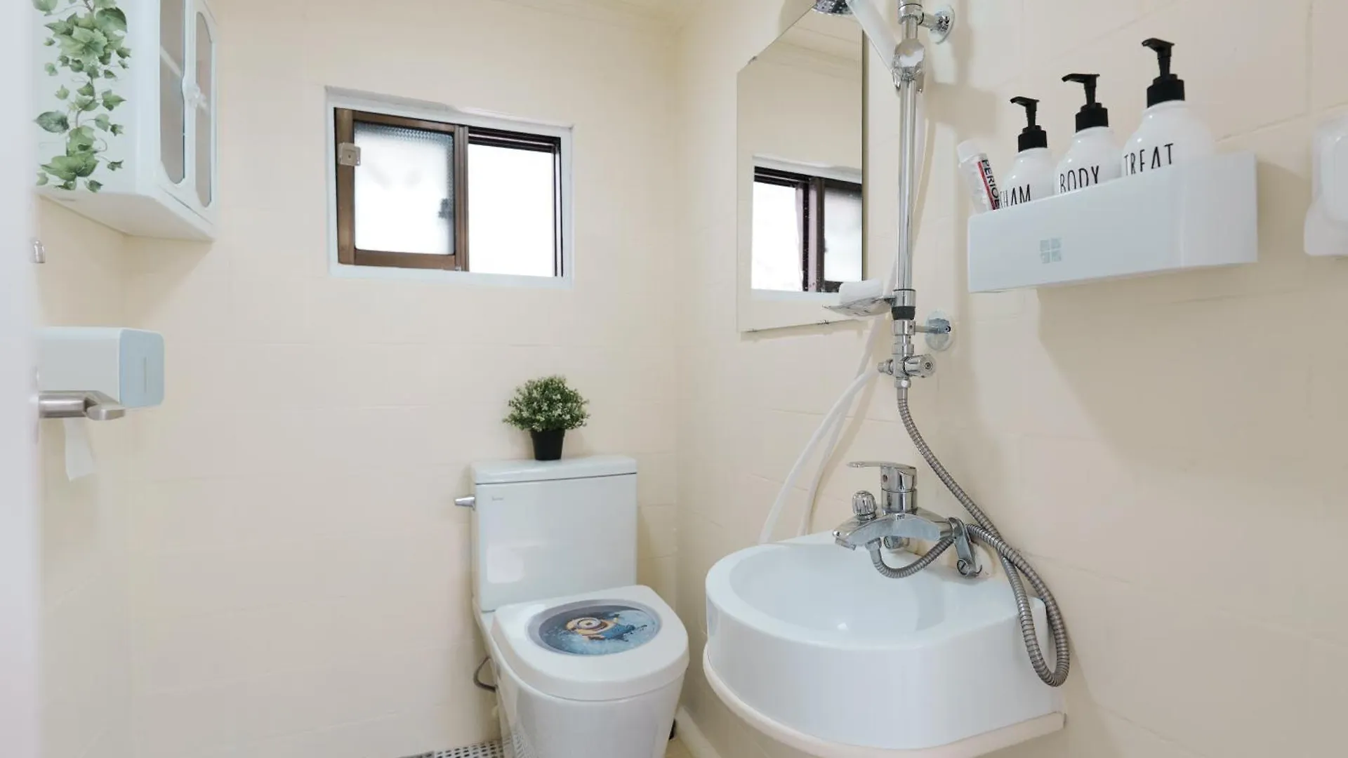 Minionz House #Free Parking Apartment Seoul South Korea